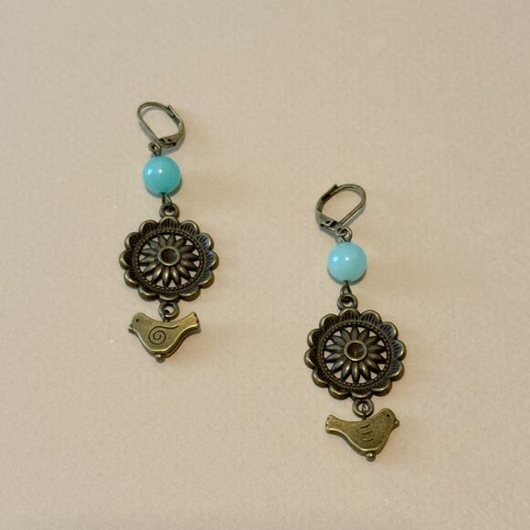 Bird earrings A843 - Picture 1 of 3